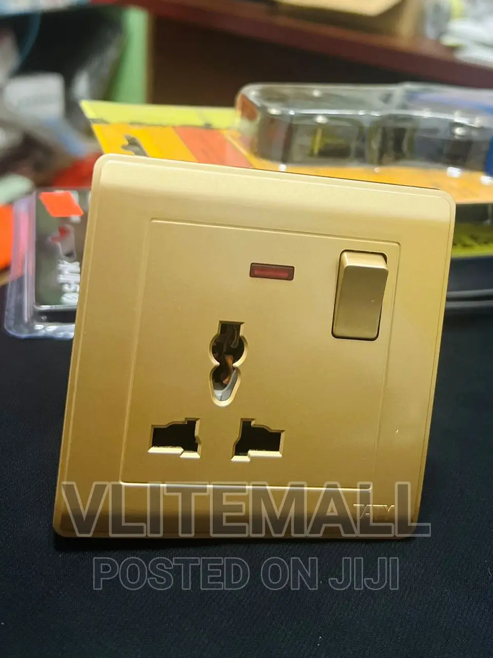 Taty Single Socket - Gold