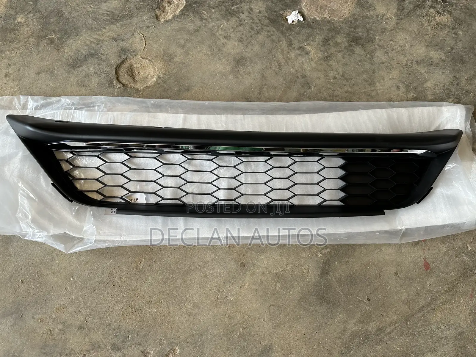 2016-2017 Honda Accord Sedan Front Bumper Lower Grille
