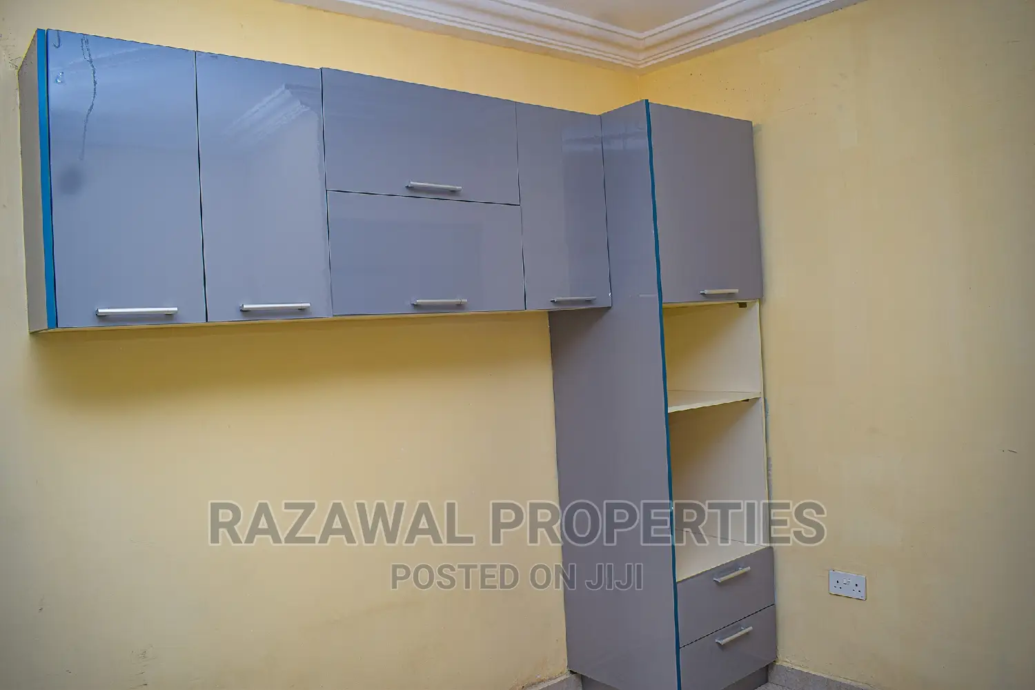 3bdrm House in Sakumono for sale
