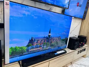 Integrated Model Samsung UHD Smart 65”Au7172