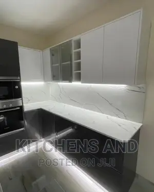 Luxurious Kitchen Cabinet