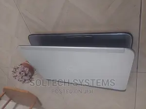 Laptop Dell XPS 15 (L502X) 8GB Intel Core i7 HDD 500GB