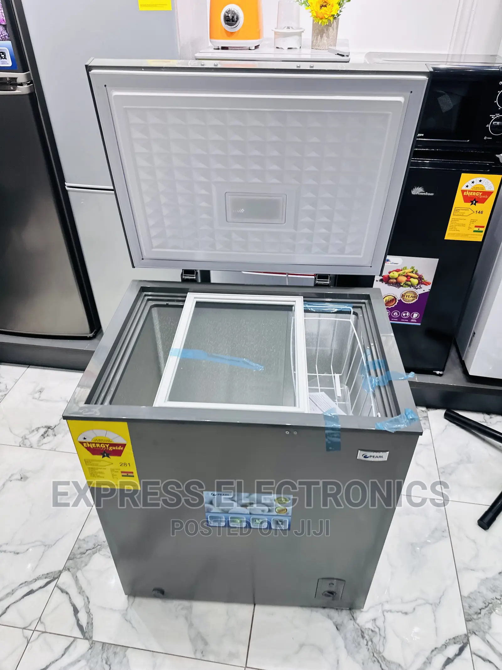 Superior New PCF-185 (141 Liters)Chest Freezer Pearl