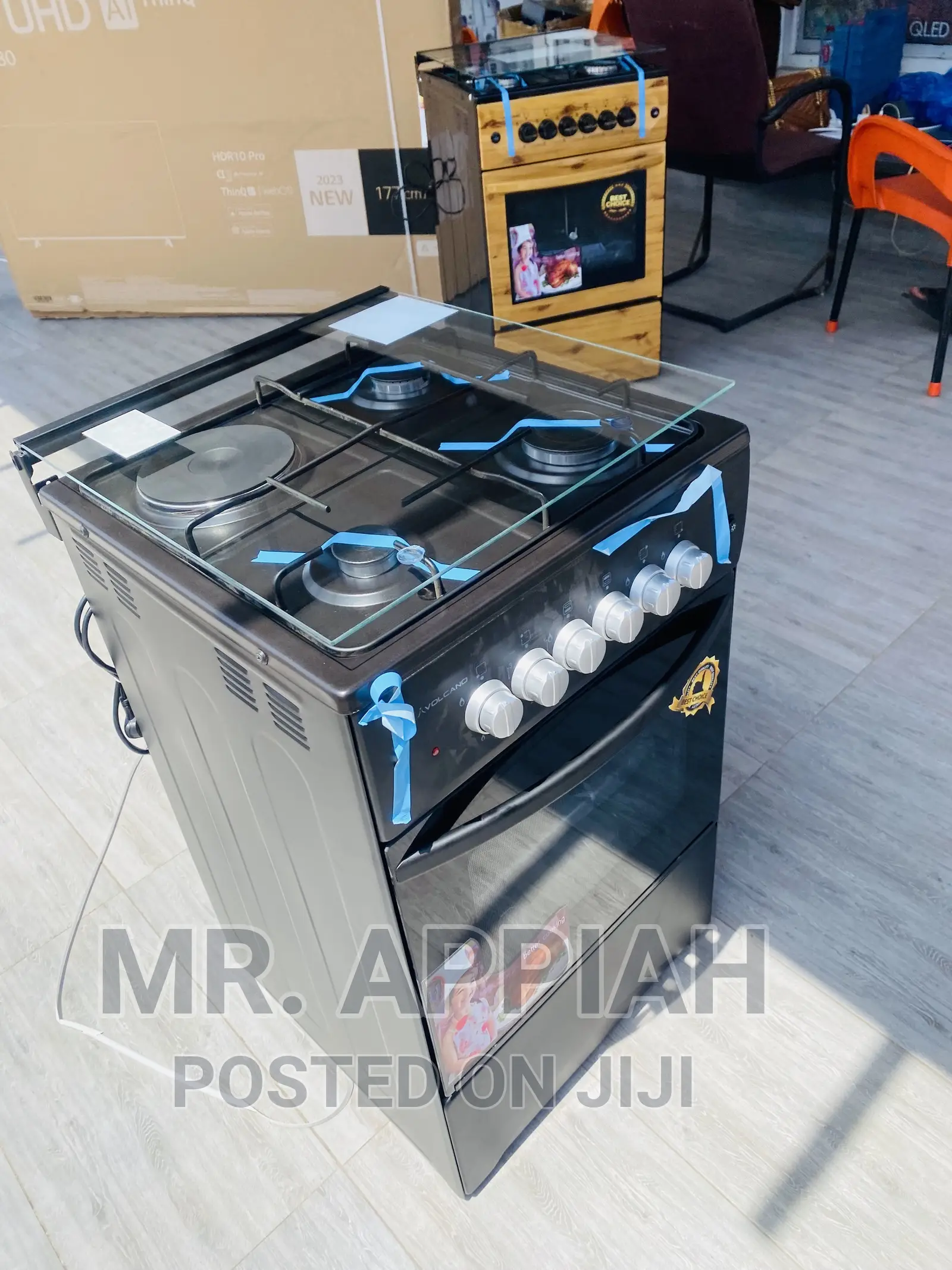 Adorable Volcano 50x50 3 Gas + 1 Electric Cooker(Black).