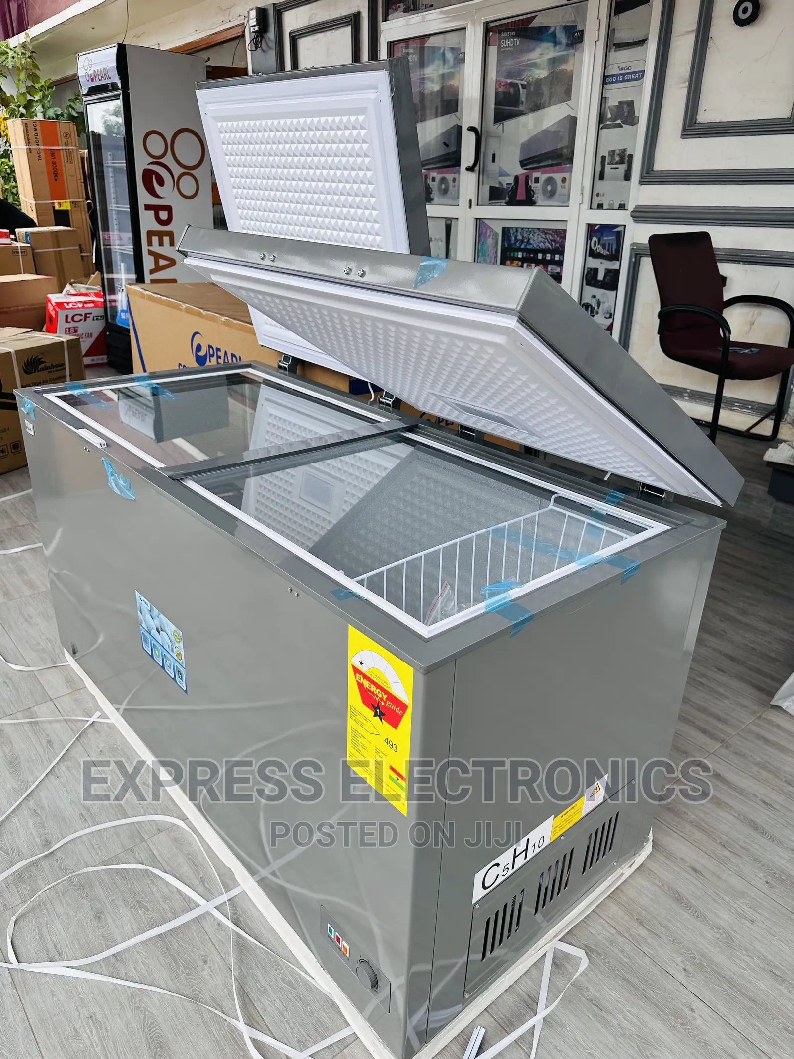 Very Affordable PCF-550 (400)Ltrs—Chest Freezer Double Door