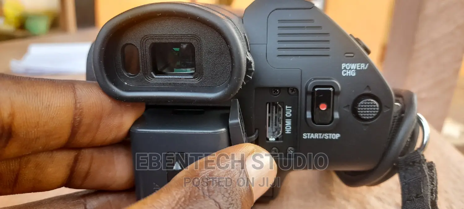 Live Stream and Video Camera for Rent Sony Ax700