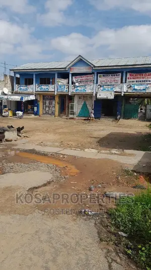 5bdrm House in Kasoa Amamfrom for sale