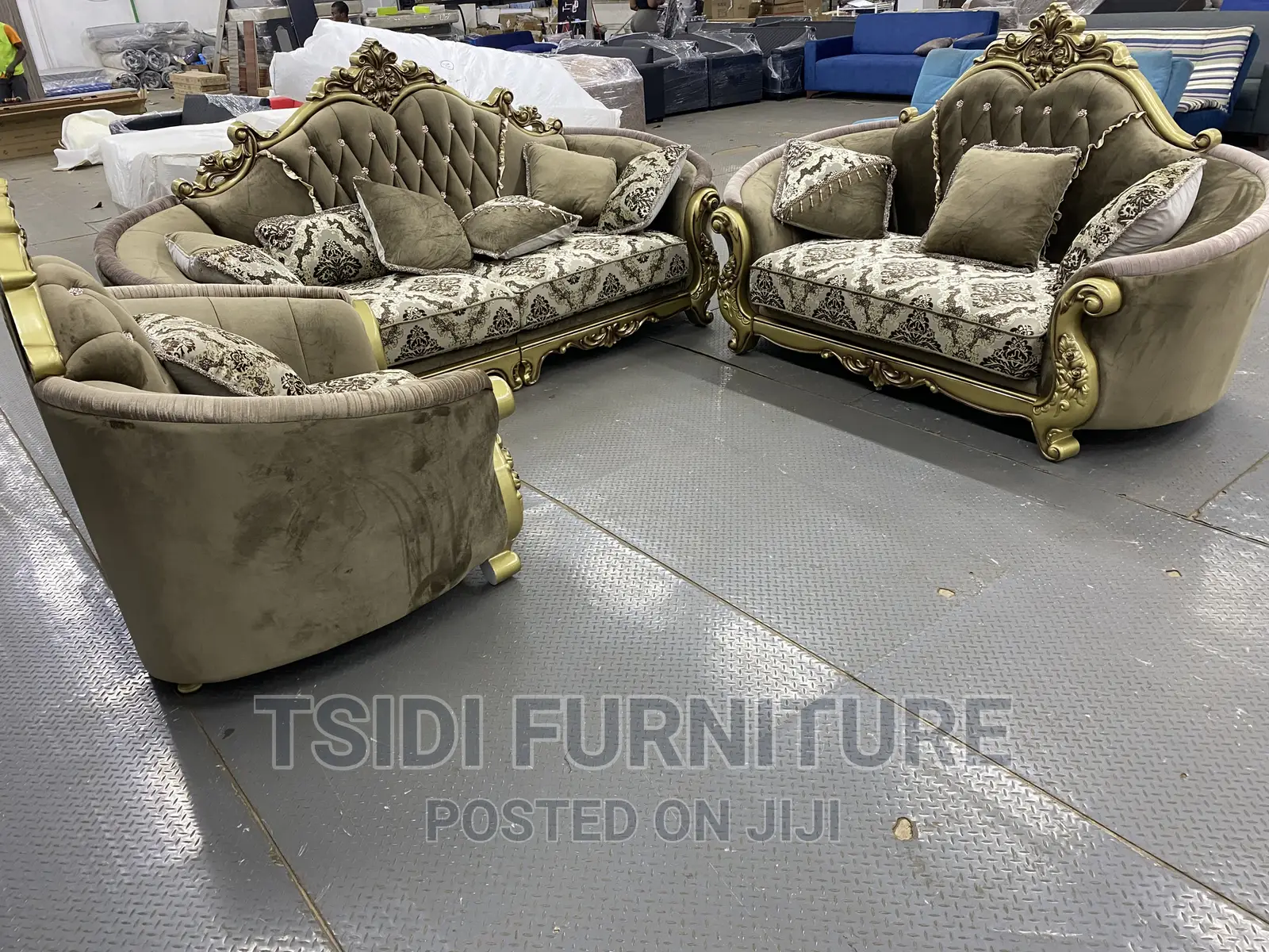 Quality Royal Sofa Set