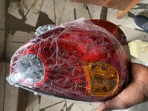 Mitsubishi L200 2005-2016 Tail Light