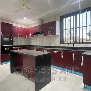 Luxurious Kitchen Cabinet.