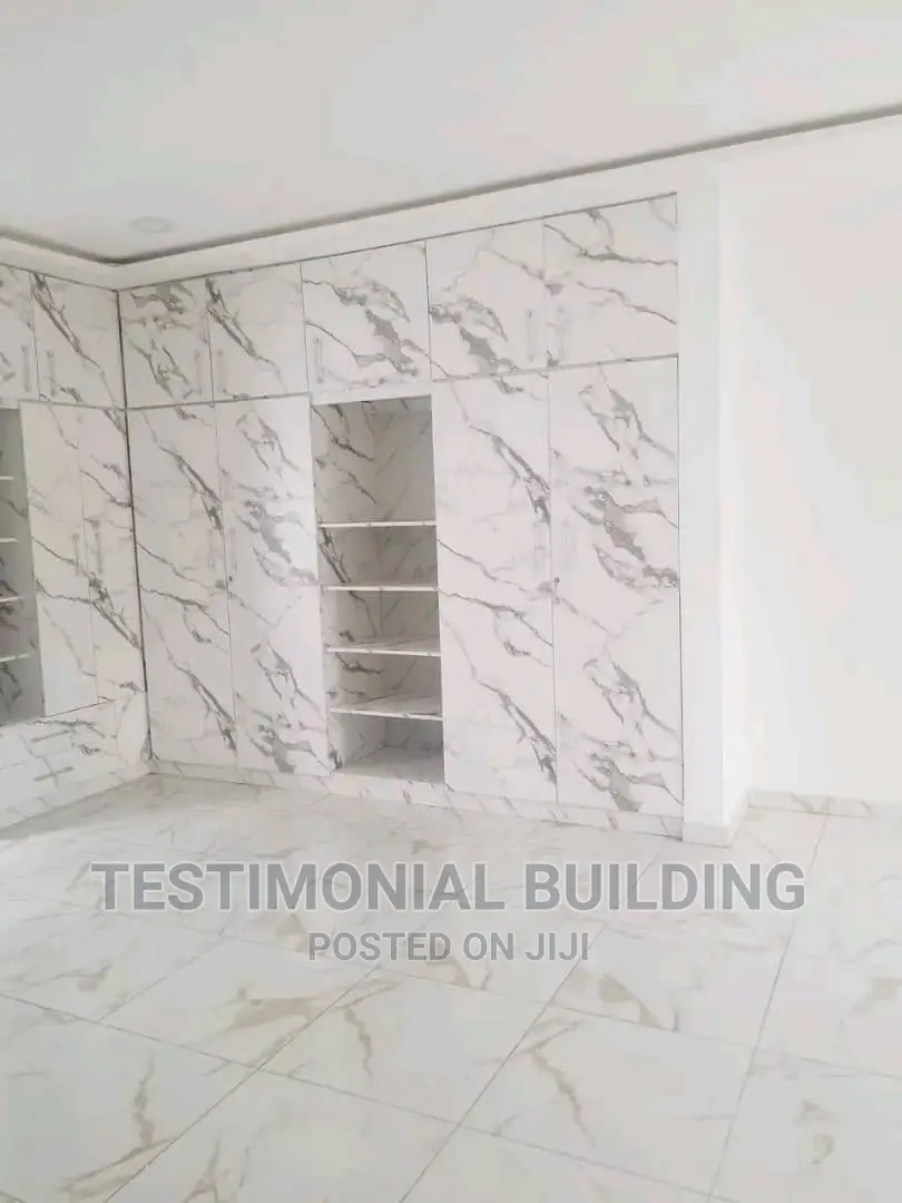 4bdrm House in Testimonial Building, Lake Side Estate for sale