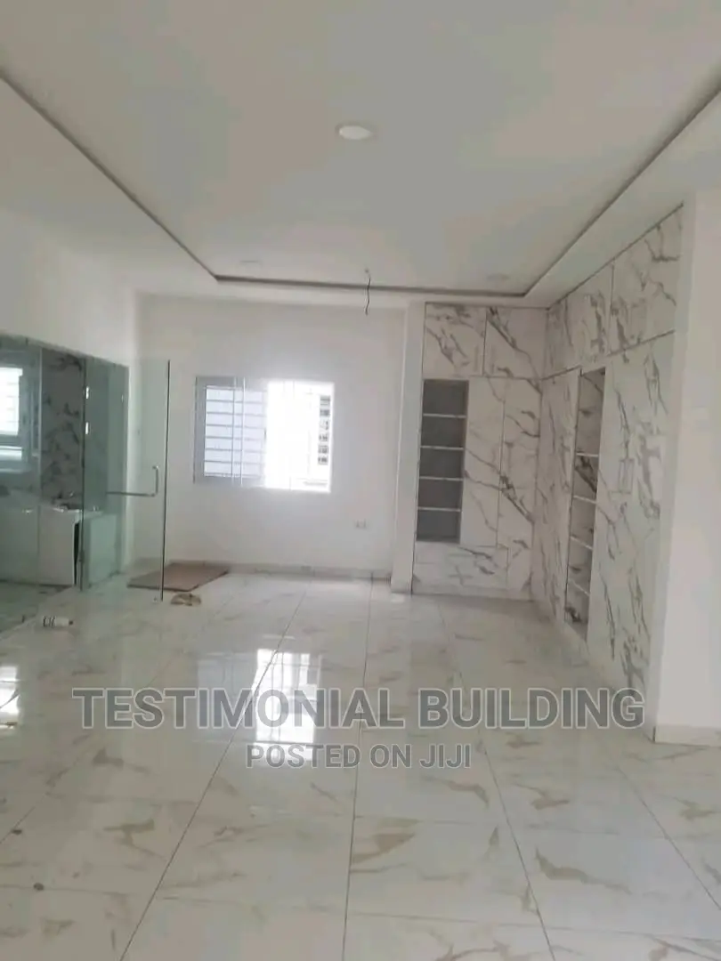 4bdrm House in Testimonial Building, Lake Side Estate for sale
