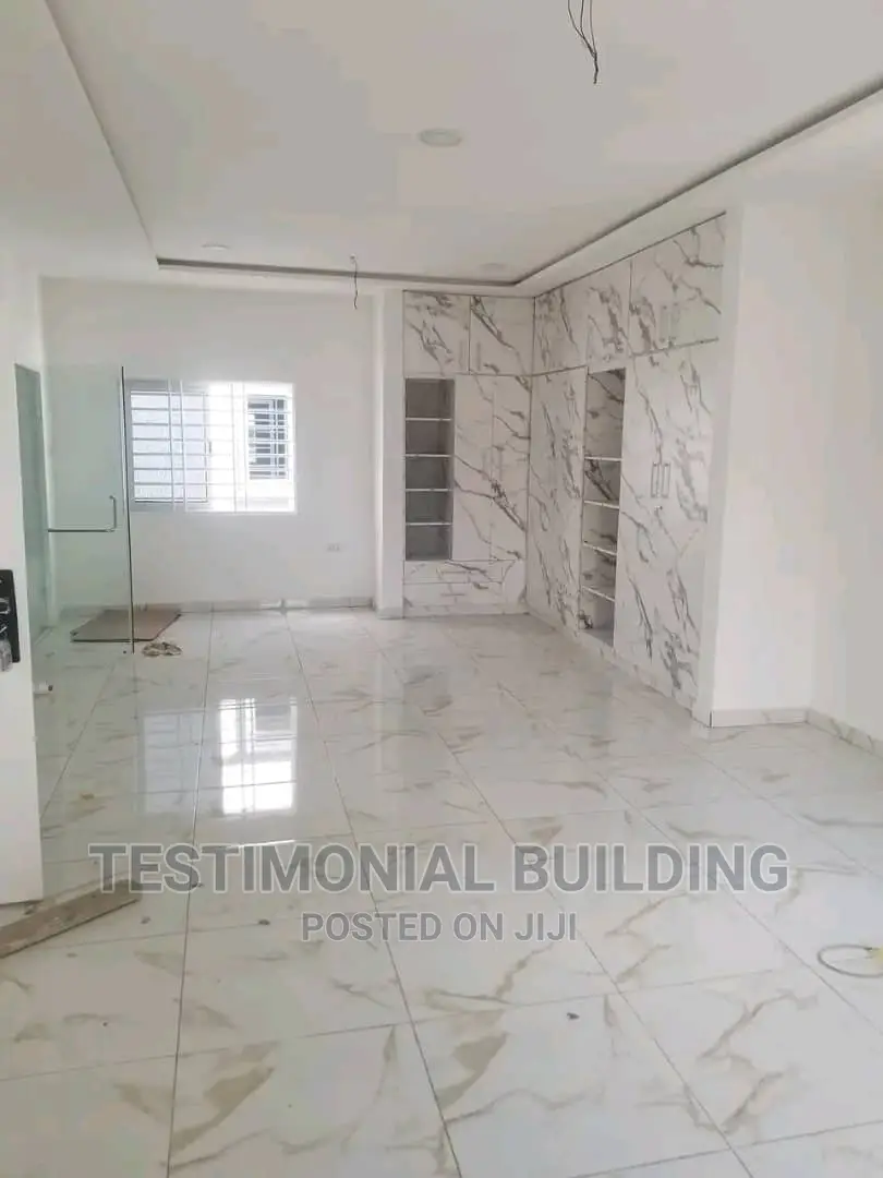 4bdrm House in Testimonial Building, Lake Side Estate for sale