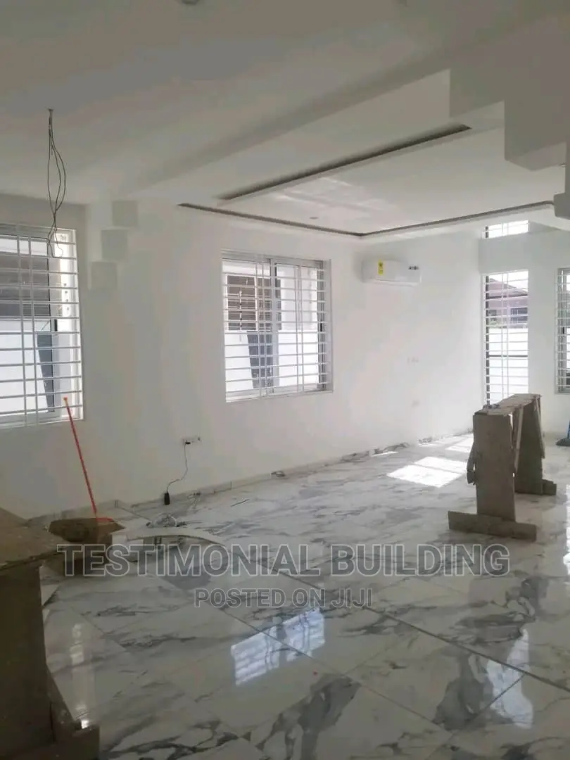 4bdrm House in Testimonial Building, Lake Side Estate for sale