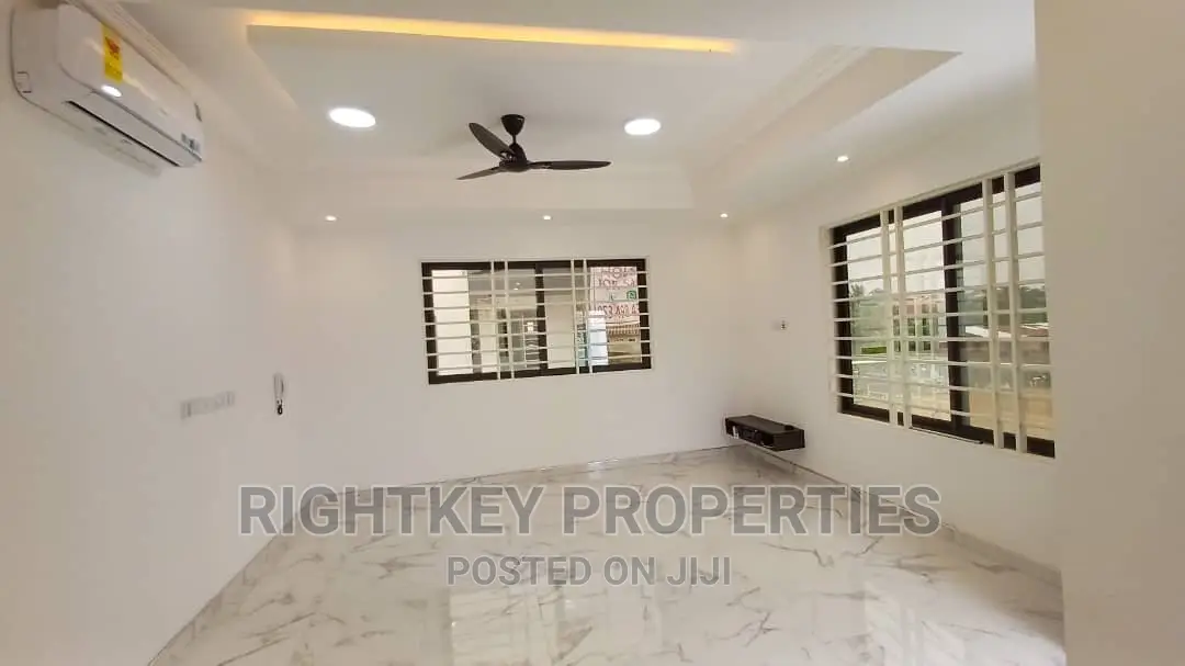 4bdrm Duplex in Ahesan Estate, Kumasi Metropolitan for sale