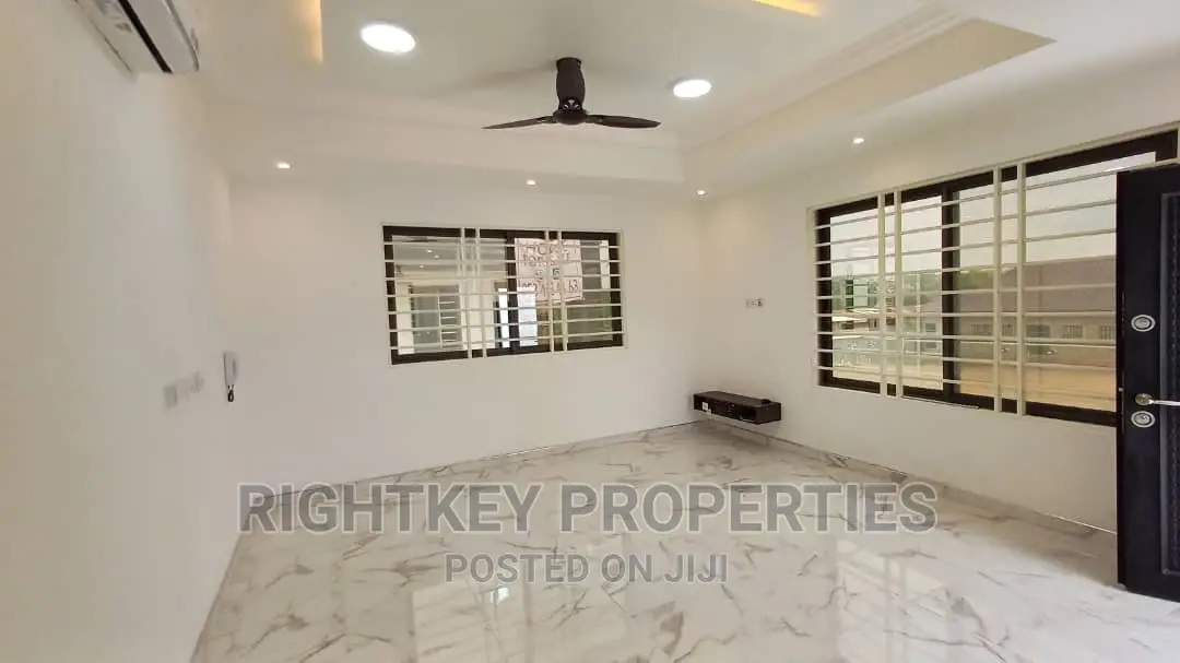 4bdrm Duplex in Ahesan Estate, Kumasi Metropolitan for sale