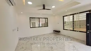 4bdrm Duplex in Ahesan Estate, Kumasi Metropolitan for sale