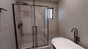 4bdrm Duplex in Ahesan Estate, Kumasi Metropolitan for sale