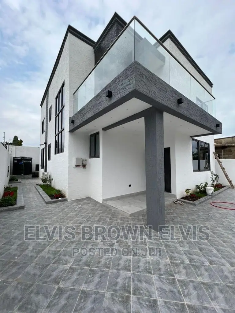 4bdrm House in Botwe Lakesid for sale