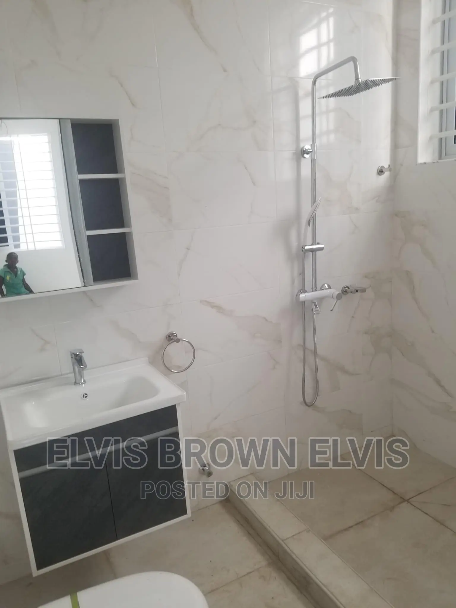4bdrm House in Botwe Lakesid for sale