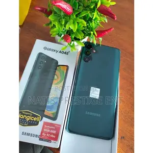 New Samsung Galaxy A04s 64 GB Black