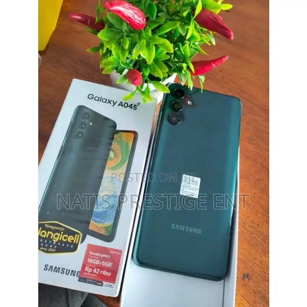 New Samsung Galaxy A04s 64 GB Black