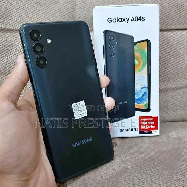 New Samsung Galaxy A04s 32 GB Black