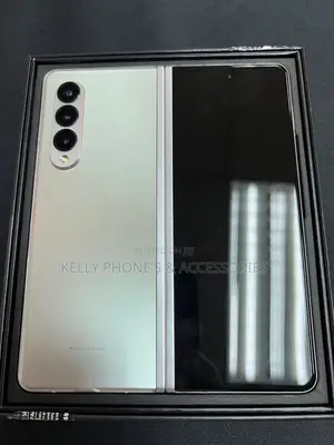 New Samsung Galaxy Z Fold4 256 GB Black