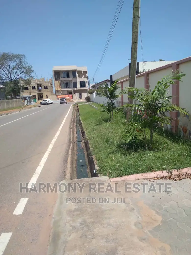 2bdrm Apartment in West Legon for rent