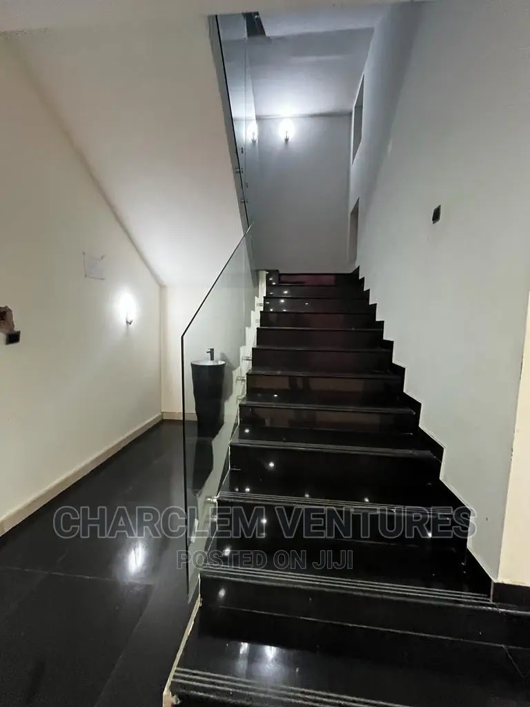 5bdrm House in Charclem Ventures, East Legon for sale