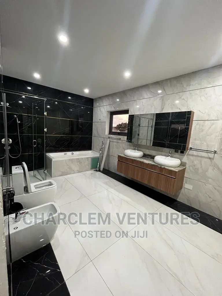 5bdrm House in Charclem Ventures, East Legon for sale