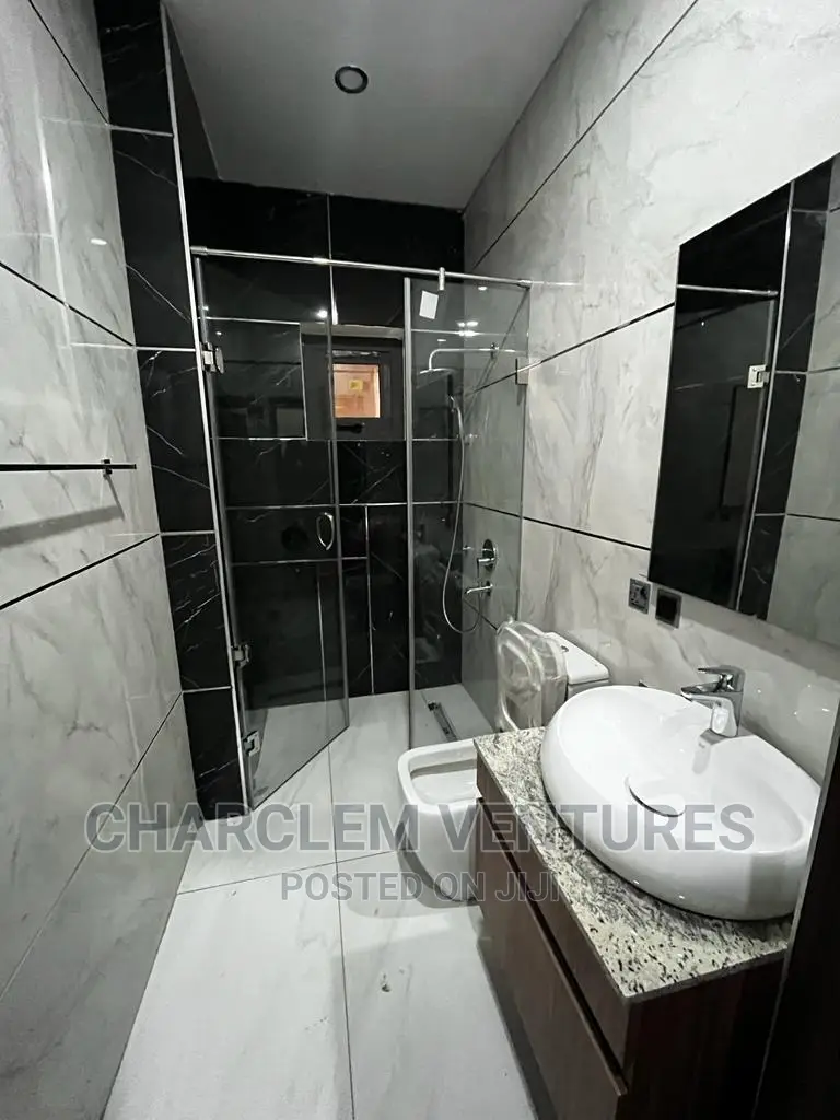 5bdrm House in Charclem Ventures, East Legon for sale