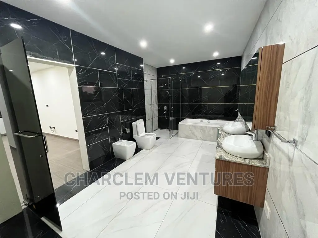5bdrm House in Charclem Ventures, East Legon for sale
