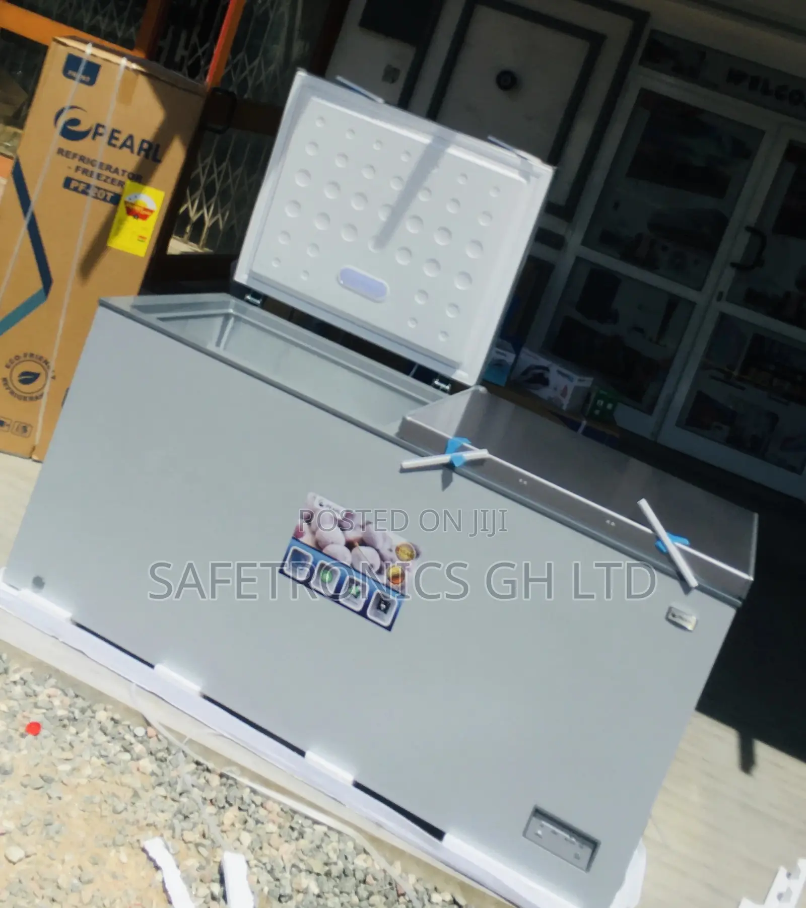 PCF-610  Chestfreezer Pearl Doubledoor 518L Electric Gray