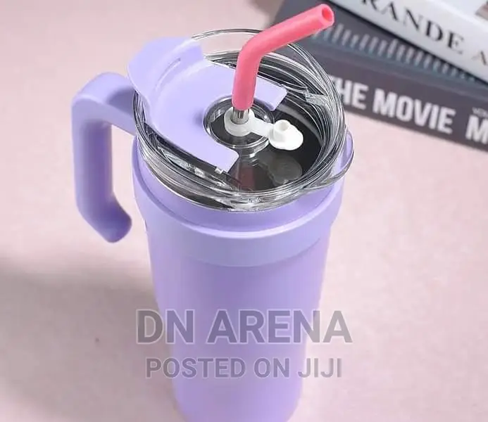 Stainless Steel Insulated Flask With 2 Cups and a Straw