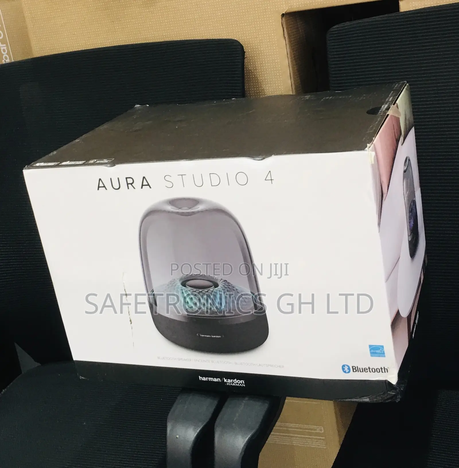 Grab Wireless Black Aura Studio 4 Bluetooth Electric Speaker