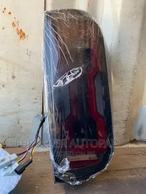 Tundra 2018,2019,2020 Spec Taillights