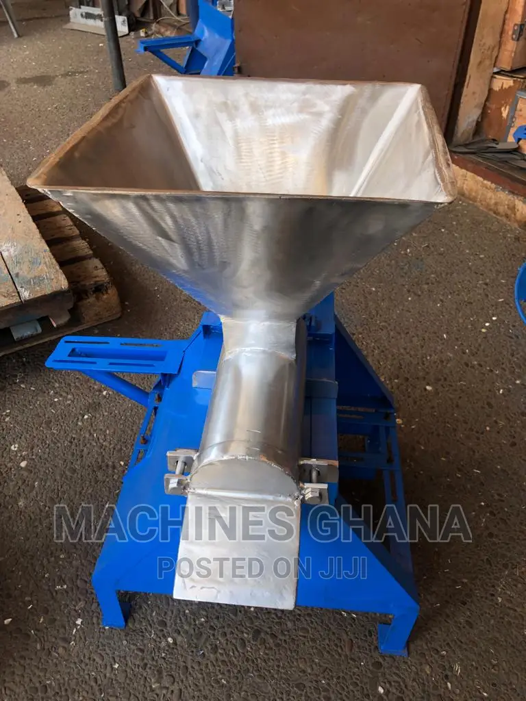 Palm Nut Pounder | Grinder of Palm Fruit