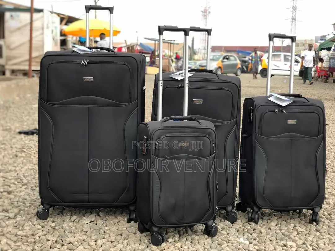 Quality Material Luggage
Very Strong at Circle