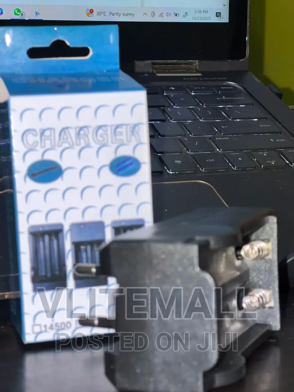 Direct Plug Battery Charger