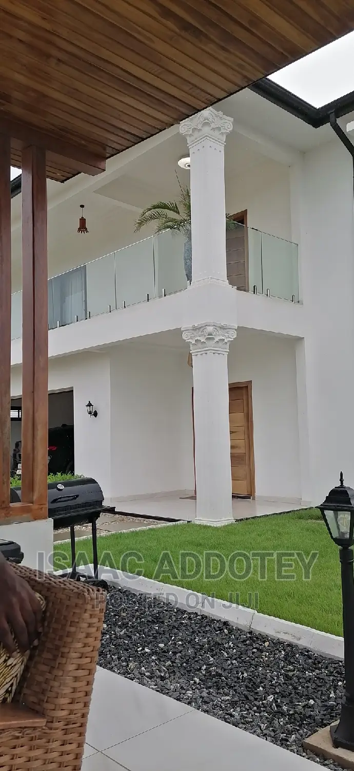 4bdrm Bungalow in Sakumono Celebraty, Spintex for rent
