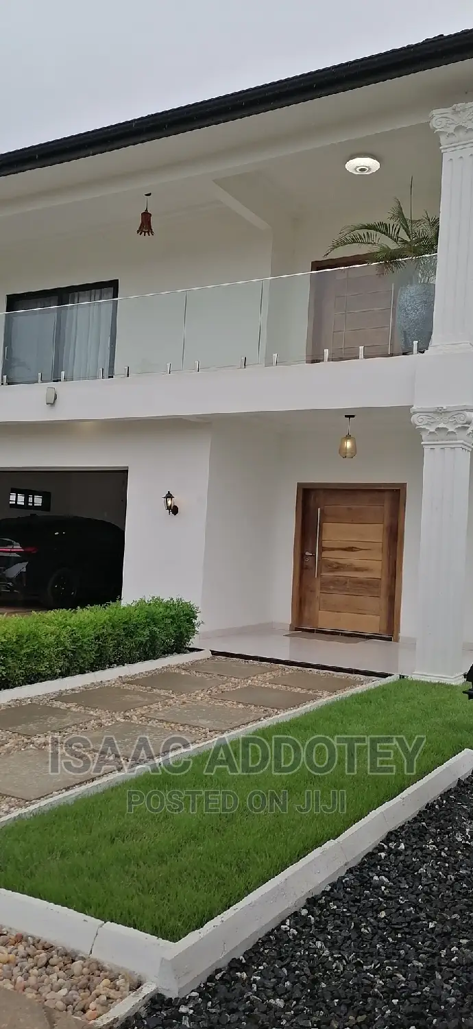 4bdrm Bungalow in Sakumono Celebraty, Spintex for rent