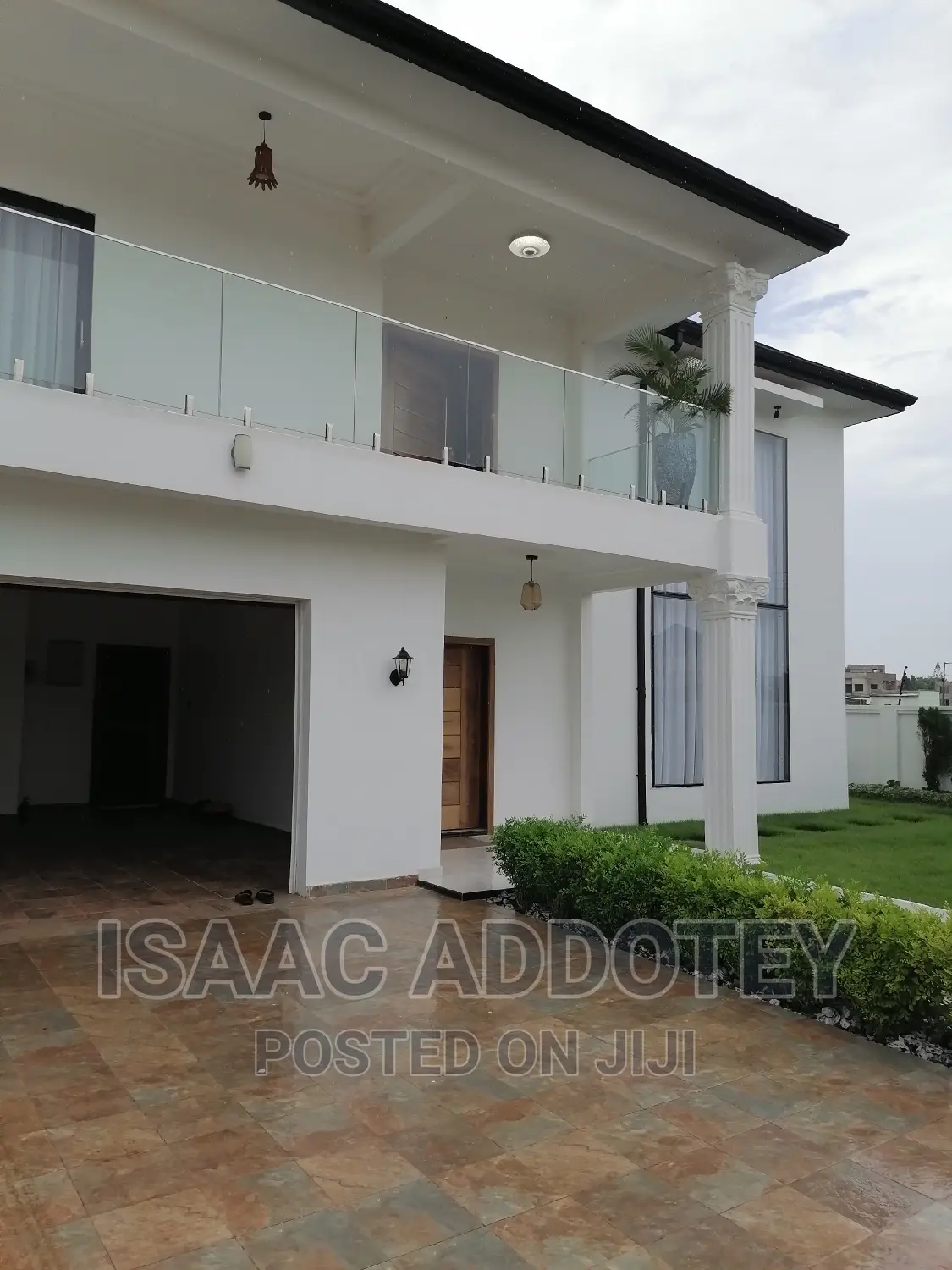 4bdrm Bungalow in Sakumono Celebraty, Spintex for rent