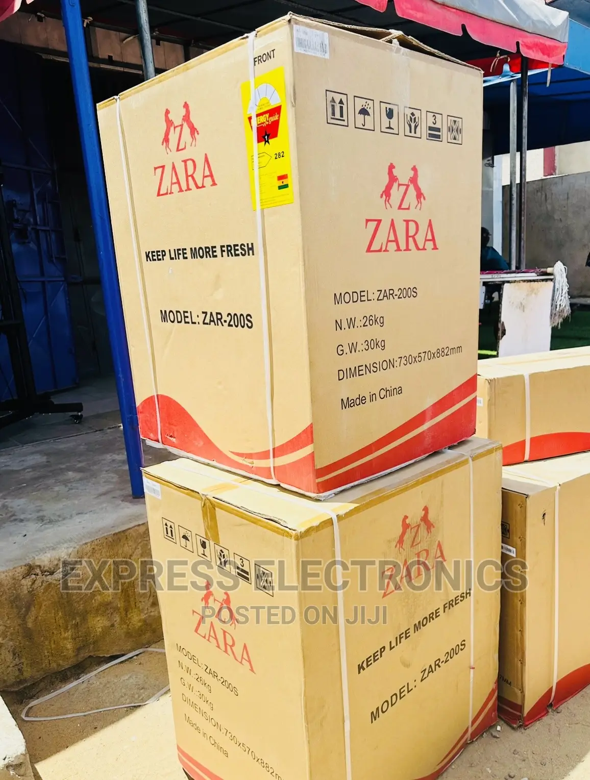Less Expensive Chest Freezer Zara Single Door 142L