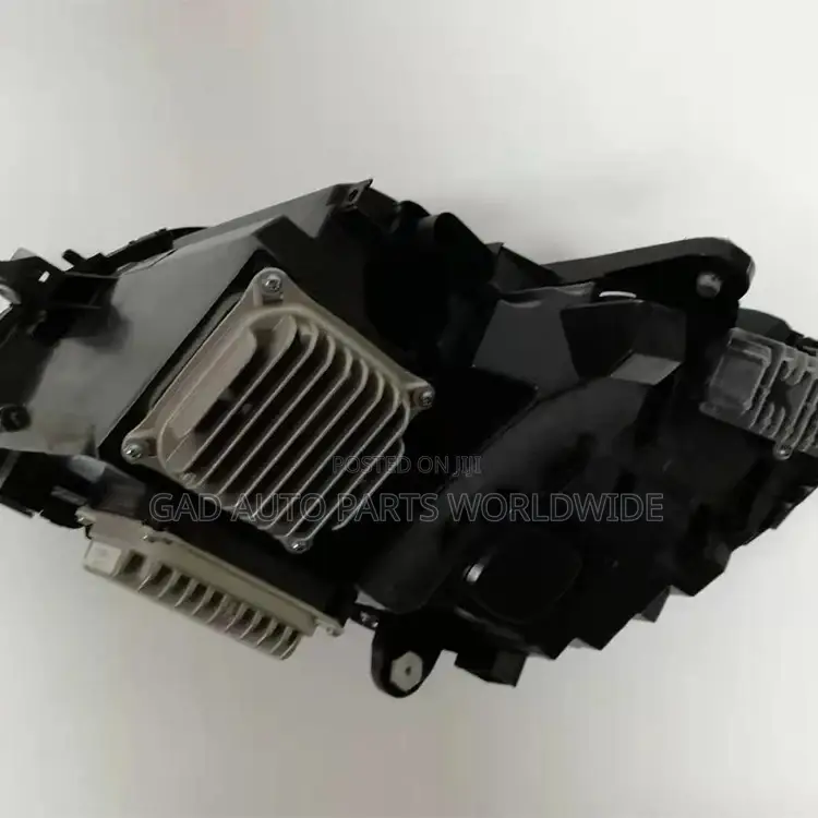 Mecedes Benz W205 C300 Double Charger Headlights 2015-2019
