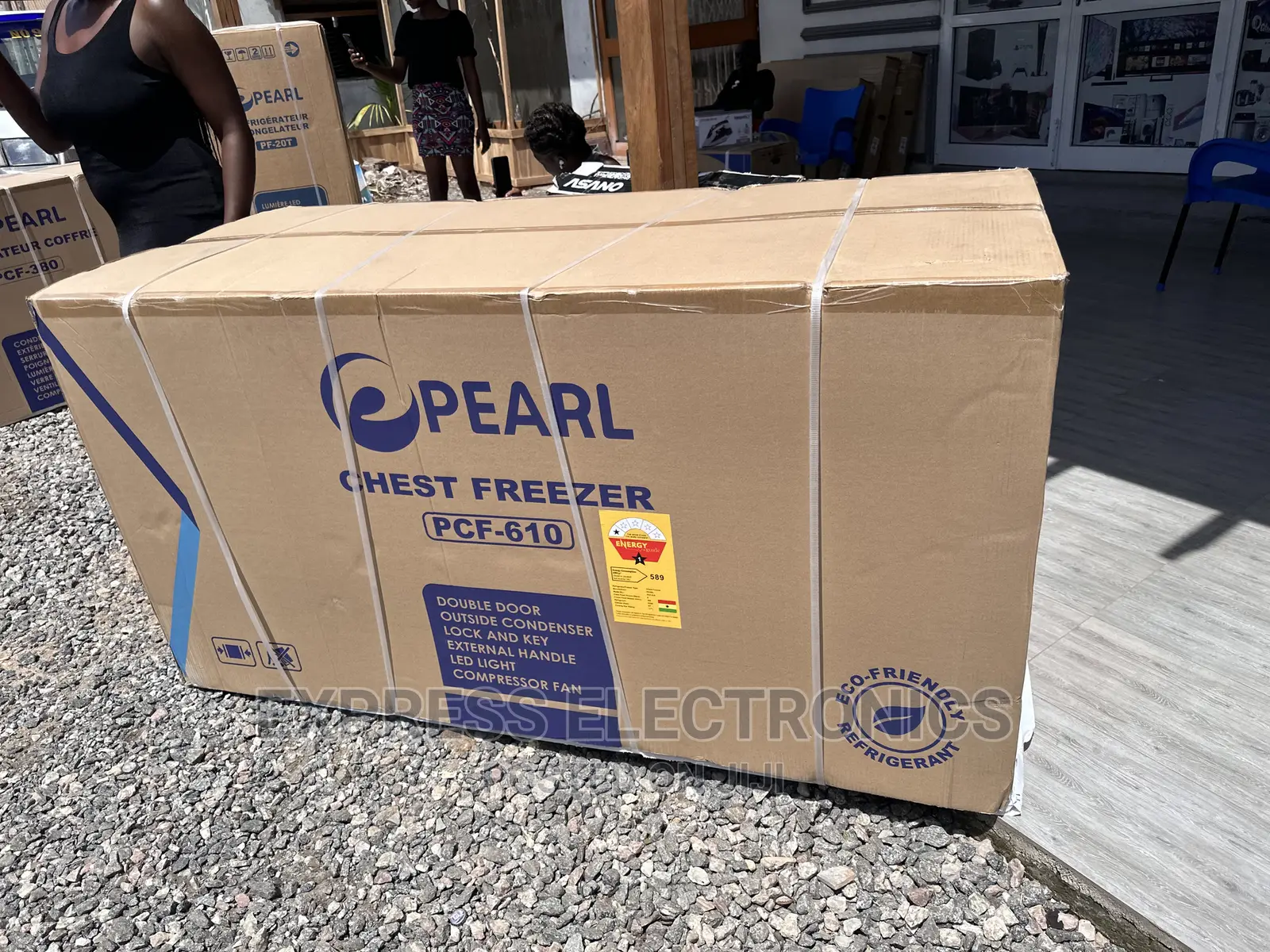 Upgrade Your Kitchen Pearl Double Door PCF-610 Chest Freezer