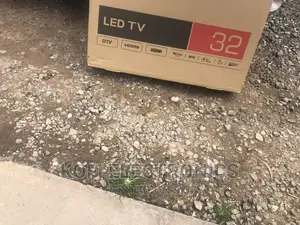 Available TCL 32′′ FHD Digital Satellite TV 32D3200