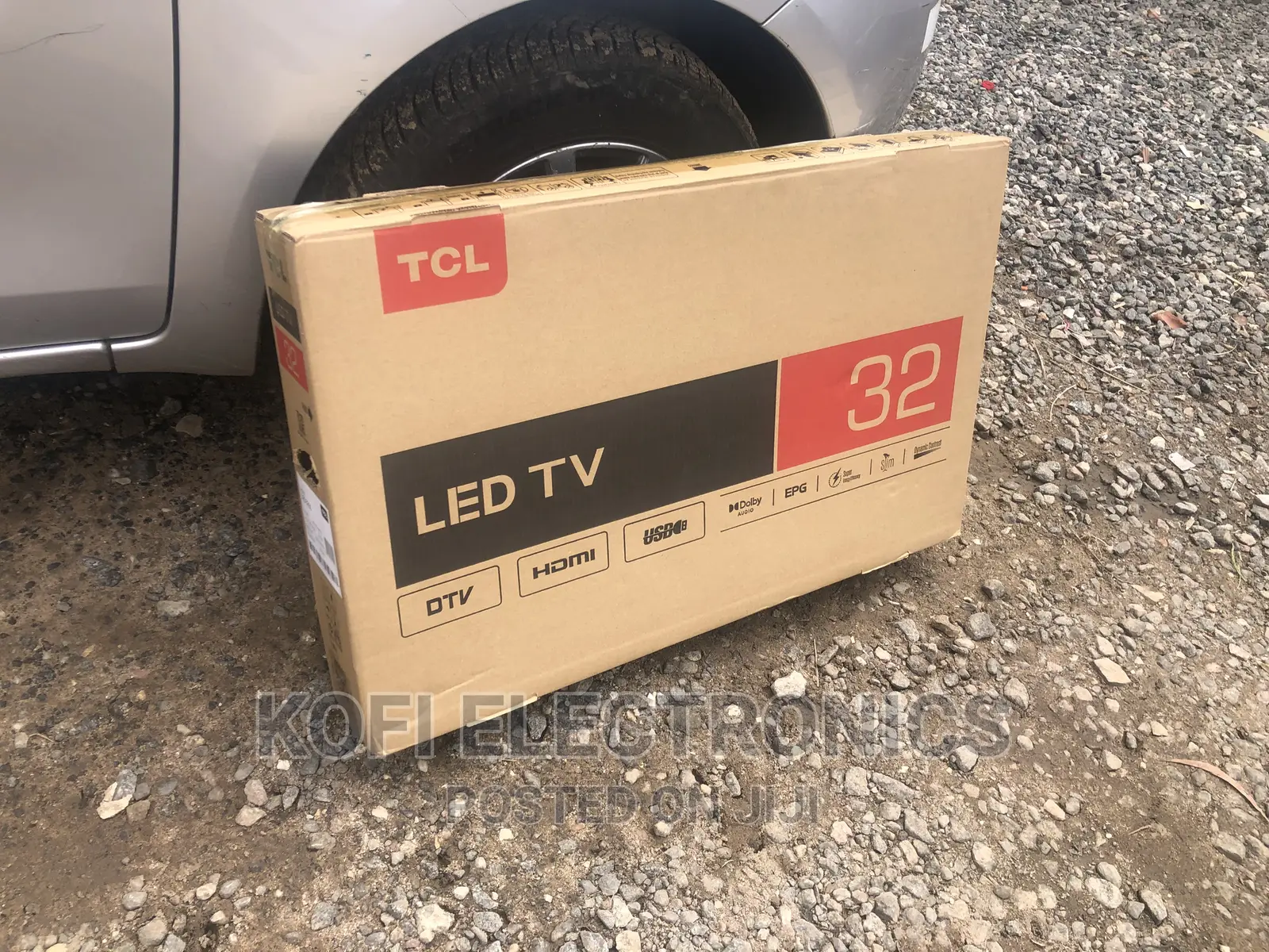 New in Box TCL 32′′ FHD Digital Satellite TV 32D3200