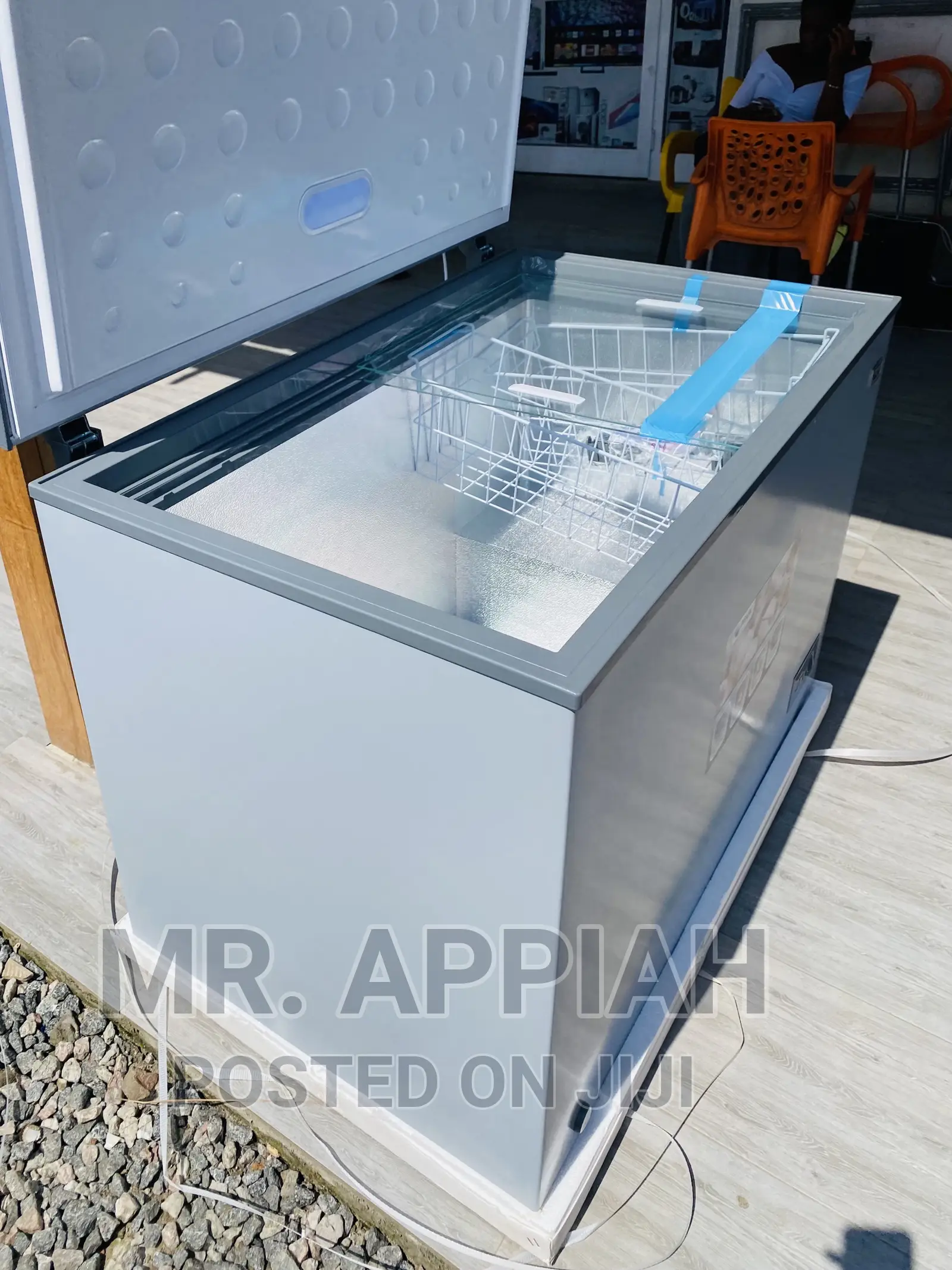 New Pearl PCF-380 Single Door Electric Chest Freezer(Gray).
