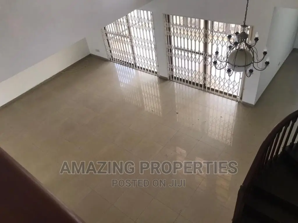 5bdrm House in East Legon for rent